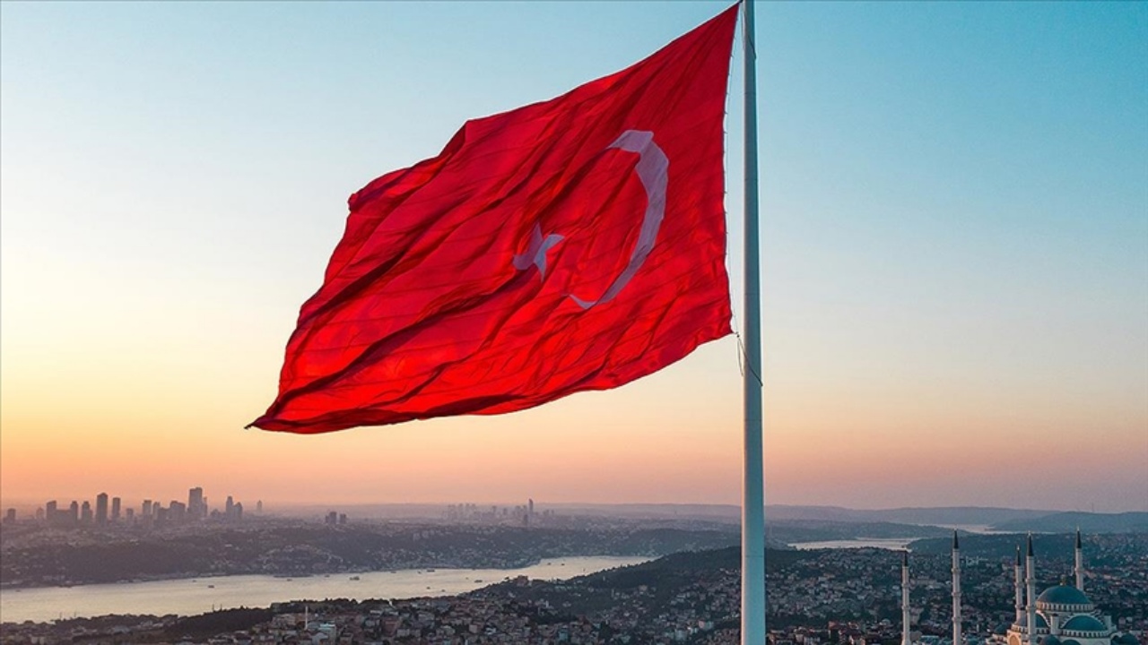 Ekonomi 2. çeyrekte yüzde 4,8 büyüdü