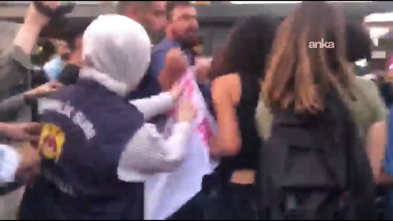 Boğaziçi’nde Hilal Özdemir protestosuna polis müdahalesi