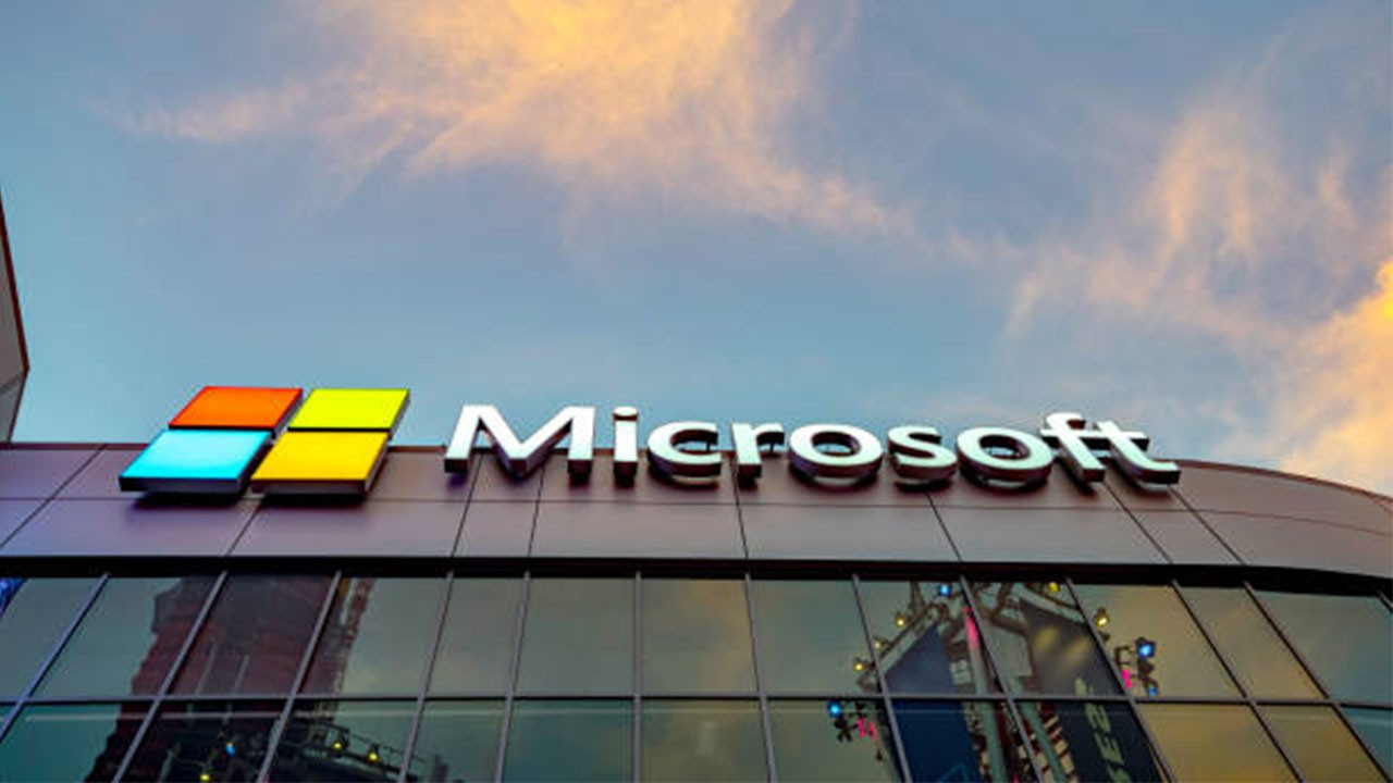 Teknoloji devi Microsoft’un çalışanlarına verdiği maaşlar ortaya çıktı! Teknoloji devi Microsoft’un çalışanlarına verdiği maaşlar ortaya çıktı!