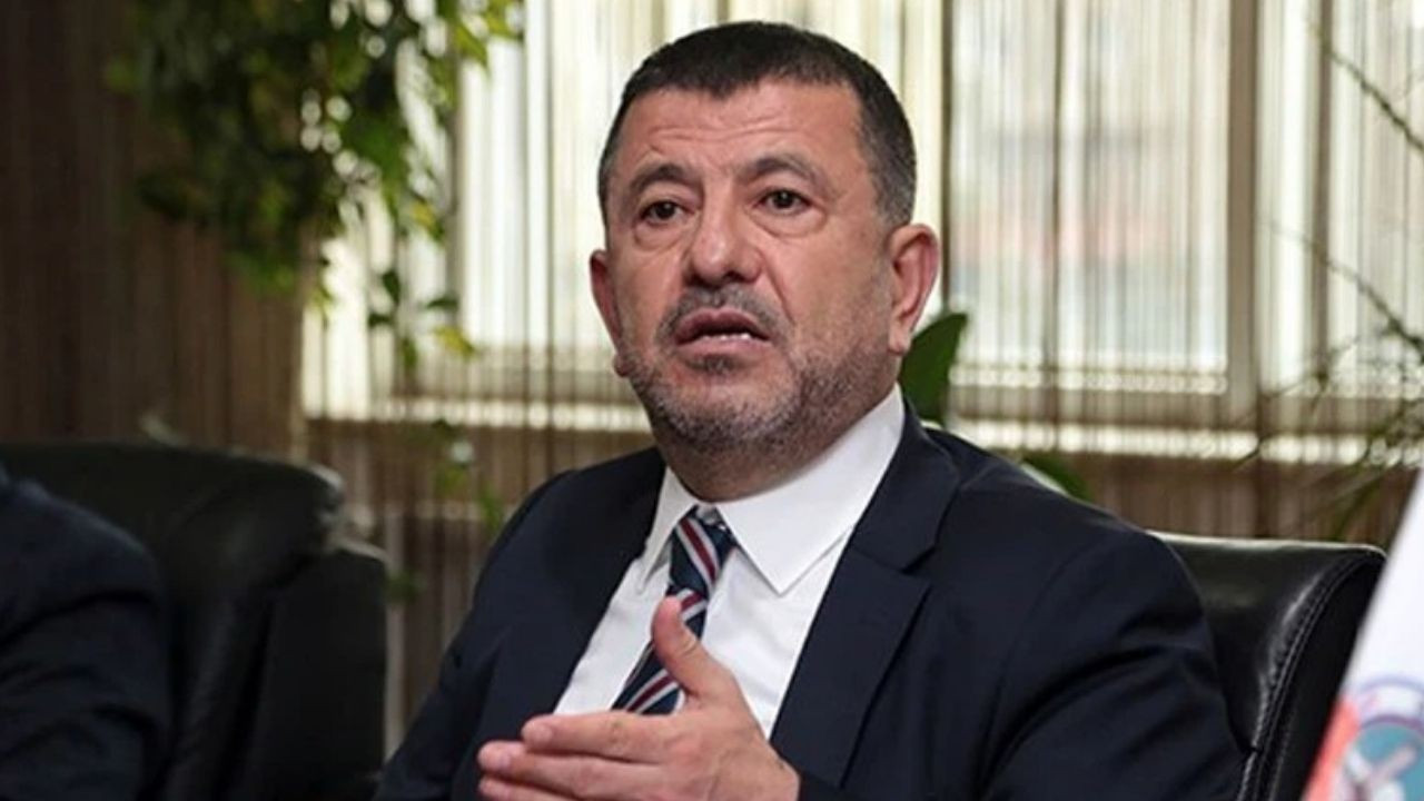 CHP’yi ele geçirmek isteyen bazı partililer Akın Gürlek, MHP ve AK Partili siyasetçilerle görüştü