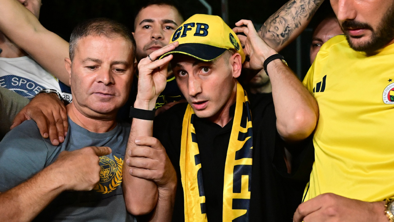 Kerem Aktürkoğlu, Fenerbahçe tarihinin en pahalı transferi oldu! Kerem Aktürkoğlu, Fenerbahçe tarihinin en pahalı transferi oldu!