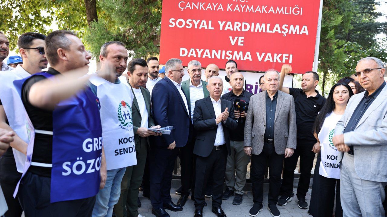 Sosyal Yardımlaşma ve Dayanışma Vakıflarında grev sona eriyor Sosyal Yardımlaşma ve Dayanışma Vakıflarında grev sona eriyor